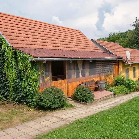 Tokert Vendeghaz * Őriszentpéter