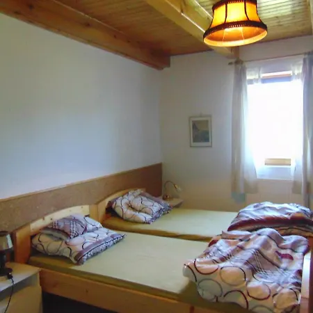 Tokert Vendeghaz * Őriszentpéter