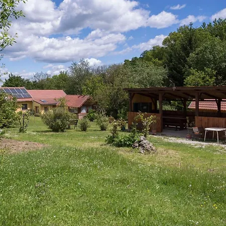 Tokert Vendeghaz Apartment Oriszentpeter