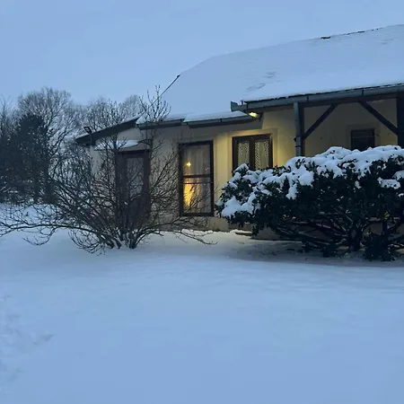 Apartament Tokert Vendeghaz *